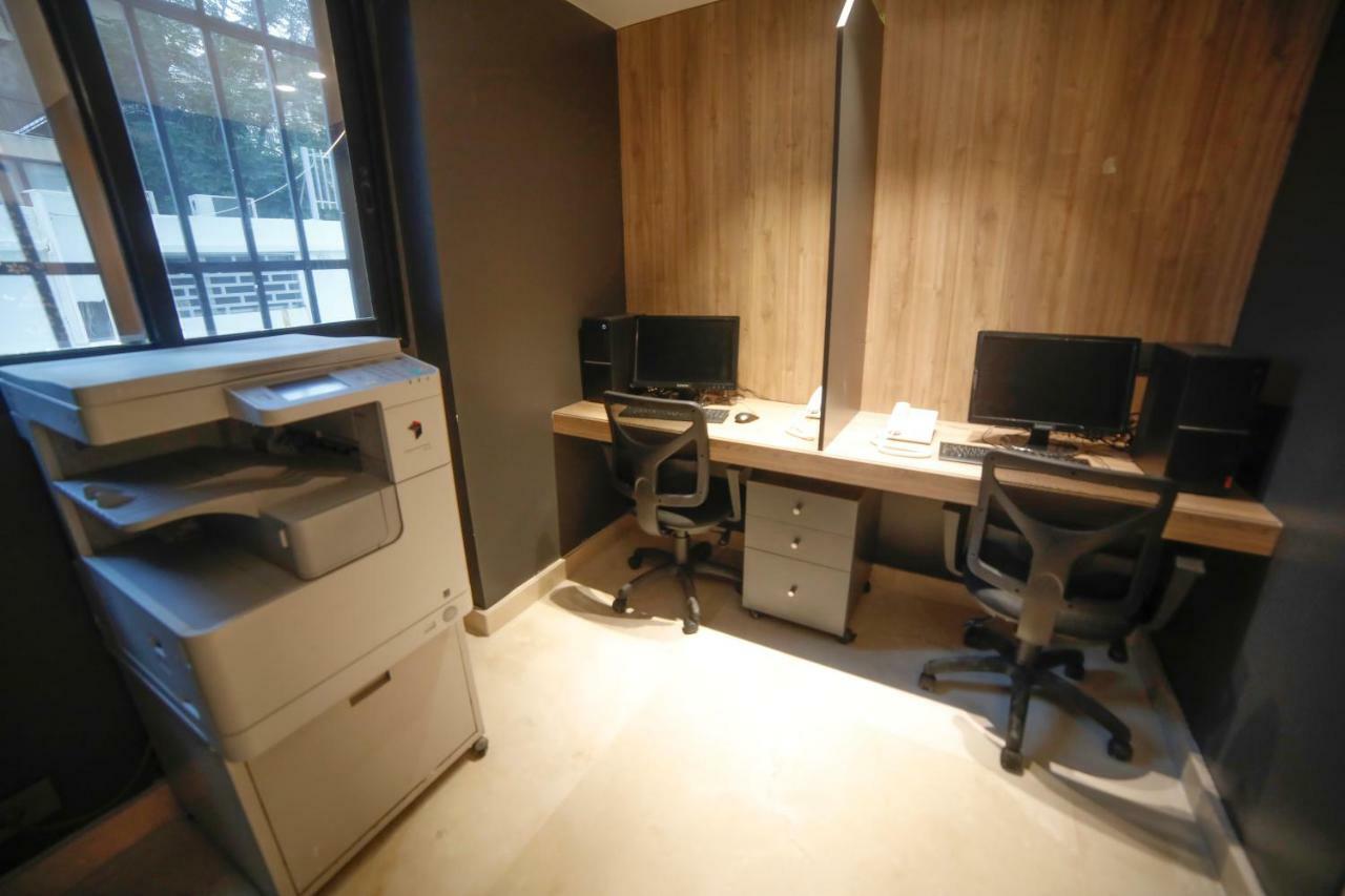 ホテル Rawsheh 51 ベイルート エクステリア 写真